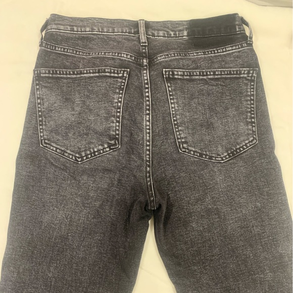 Gap Black Distressed High Rise Cropped Cigarette Jeans - Picture 3 of 6